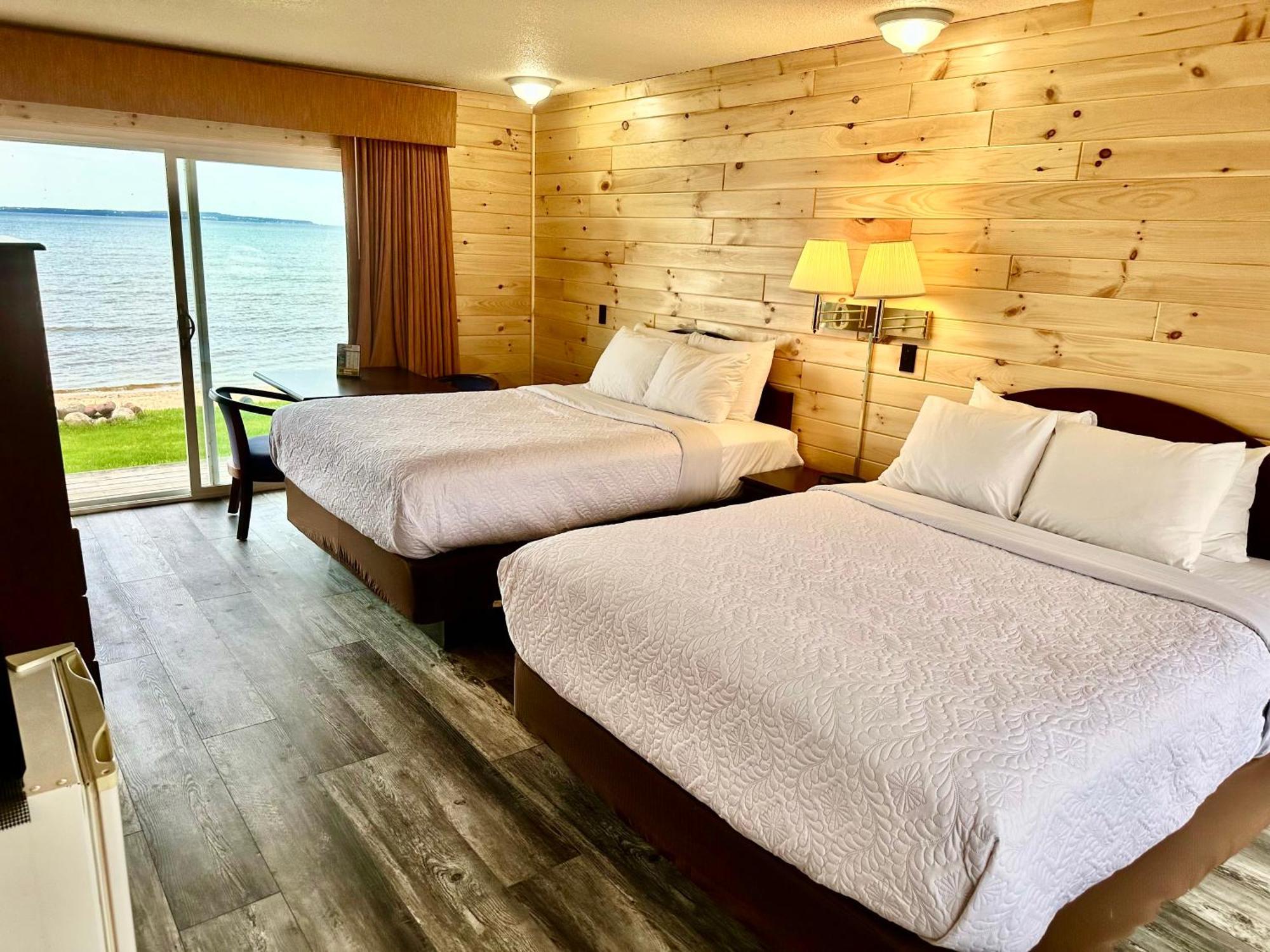 ماكيناو سيتي Bridgeview Motel المظهر الخارجي الصورة