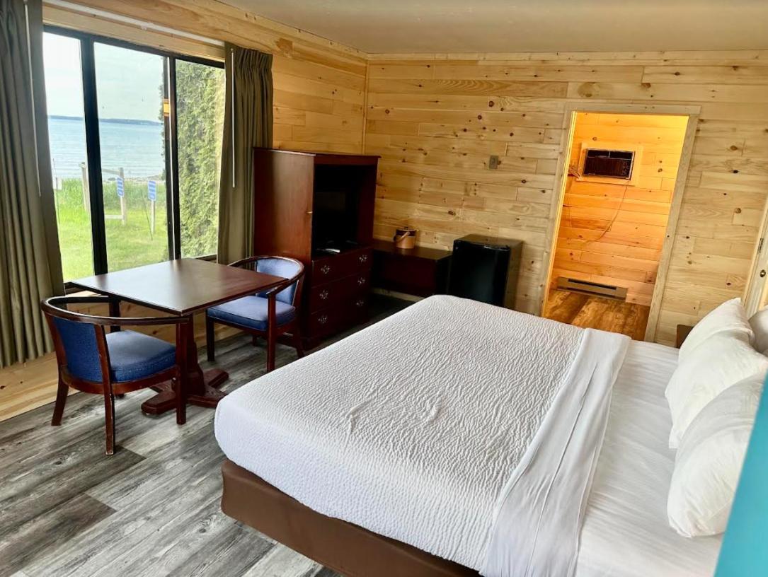 ماكيناو سيتي Bridgeview Motel المظهر الخارجي الصورة