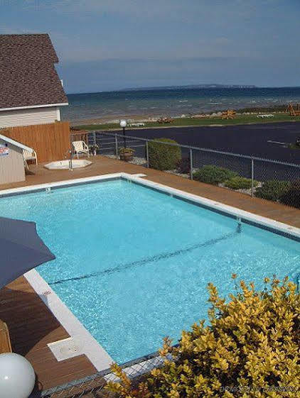 ماكيناو سيتي Bridgeview Motel المرافق الصورة